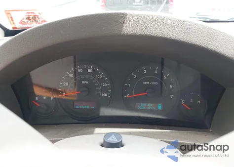 2005 Jeep Grand Cherokee Laredo z USA, uszkodzony, nr VIN 1J4GR48K45C519974